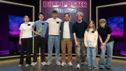Moderator Tobias Krell (Mitte) mit der Gruppe Gamer. Wer hat echte Gaming-Skills? Zwischen Controller, Insiderwissen und Teamplay flunkern sich zwei Imposter durchs Spiel.