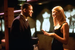 Robert Clayton Dean (Will Smith), Ruby's Sales Clerk (Ivana Milicevic)