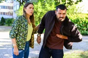 Elisabeth Hertz (Henrike Hahn) und Dr. Tarik Sahin (Nicolas F. T&uuml;rksever)