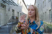 Eva Otomanska ist in Lódz geboren – als Kulturbeauftragte beobachtet sie den kreativen Wandel der Stadt genau. Eva Otomanska ist in Lódz geboren – als Kulturbeauftragte beobachtet sie den kreativen Wandel der Stadt genau.