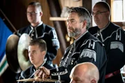 Gro&szlig;bauer Manfred Sch&uuml;ppel (Alexander H&ouml;rbe, M.) spielt nicht nur die Pauke in der Bergmannskapelle.