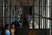 In einem kleinen Abschnitt von Cebu City befinden sich die wenigen Frauenzellen. In einem kleinen Abschnitt von Cebu City befinden sich die wenigen Frauenzellen.