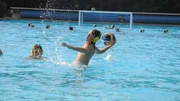 Trainingsalltag der U14 im Schwimmbecken des ASC-Duisburg. Die Vorbereitung auf die Zwischenrunde ist voll im Gange. Trainingsalltag der U14 im Schwimmbecken des ASC-Duisburg. Die Vorbereitung auf die Zwischenrunde ist voll im Gange.