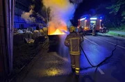 Im Fokus stehen der Alltag auf der Wache, vielf&auml;ltige Eins&auml;tze im urbanen Umfeld sowie pers&ouml;nliche Einblicke in das Team, vom Nachwuchs bis zu erfahrenen Spezialisten in verschiedenen Rettungsgruppen.