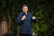 Sommer macht lustig: Gastgeber Till Reiners freut sich auf seine Gäste beim "ZDF Comedy Sommer". Sommer macht lustig: Gastgeber Till Reiners freut sich auf seine Gäste beim "ZDF Comedy Sommer".
