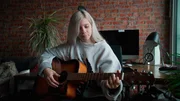 Die Musikerin Katha Rosa erzählt in ihren Texten von dem Missbrauch durch den Freund ihrer Mutter. Die Musikerin Katha Rosa erzählt in ihren Texten von dem Missbrauch durch den Freund ihrer Mutter.