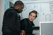 Joel (Adrian Lester) weiß, dass er sich auf Lana (Vicky McClure) verlassen kann. Joel (Adrian Lester) weiß, dass er sich auf Lana (Vicky McClure) verlassen kann.