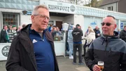 Thomas und Andreas verbindet die Leidenschaft für Schalke 04. Thomas und Andreas verbindet die Leidenschaft für Schalke 04.