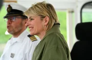 Moderatorin Sabine Heinrich reist einmal quer durch den Westen und fährt zum Tour-Auftakt mit Kapitän Klaus Blumberg (l) über den Rursee. Moderatorin Sabine Heinrich reist einmal quer durch den Westen und fährt zum Tour-Auftakt mit Kapitän Klaus Blumberg (l) über den Rursee.