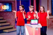 Das rote Team aus Gütersloh/Nordrhein-Westfalen ist gespannt auf interessante Quizfragen. Das rote Team aus Gütersloh/Nordrhein-Westfalen ist gespannt auf interessante Quizfragen.