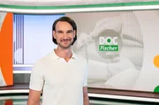Der Arzt und Moderator Prof. Dr. Derek Zieker-Fischer präsentiert neueste medizinische Erkenntnisse und Behandlungsmethoden und gibt Tipps, wie man fit und gesund bleiben kann. Der Arzt und Moderator Prof. Dr. Derek Zieker-Fischer präsentiert neueste medizinische Erkenntnisse und Behandlungsmethoden und gibt Tipps, wie man fit und gesund bleiben kann.