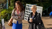 l-r: Olivia Lockhart (Andie MacDowell), Grace Sherman (Teryl Rothery) l-r: Olivia Lockhart (Andie MacDowell), Grace Sherman (Teryl Rothery)