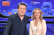 Team "Tagesschau": Amelie Weber (r.) und Jens Riewa (l.). Team "Tagesschau": Amelie Weber (r.) und Jens Riewa (l.).