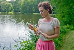 Susanne (Melika Foroutan)