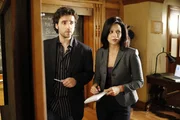 Noch stehen Charlie (David Krumholtz, l.) und Amita (Navi Rawat, r.) vor einem R&auml;tsel ...
