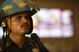 Am 11. September 2001 fliegen Terroristen zwei Passagiermaschinen in die T&uuml;rme des World Trade Centers. Kaum mit der Evakuierung begonnen, wird Will Jimeno (Michael Pena) unter den Tr&uuml;mmern des einst&uuml;rzenden Geb&auml;udes begraben. Abgeschnitten von der Au&szlig;enwelt k&auml;mpft er schwer verletzt ums &Uuml;berleben ...