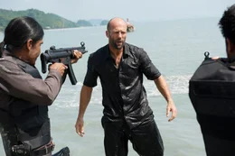 Arthur Bishop (Jason Statham) ist Auftragsm&ouml;rder, der seinen eigenen Tod vorget&auml;uscht hat, um in Rente gehen zu k&ouml;nnen. Doch als ihn ein neuer Auftrag erreicht, wird ihm klar, dass sein Tod nicht nicht so &uuml;berzeugend war, wie erhofft...