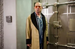 Max Adams (Tommy Lee Jones) ist ein einflussreicher Waffenh&auml;ndler, der sich auf einmal auf einer Abschussliste befindet. Doch dann wird ihm ein verlockendes Angebot gemacht...