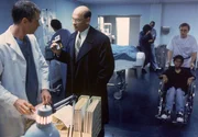 Walter Skinner (Mitch Pileggi) Walter Skinner (Mitch Pileggi)