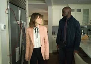 Kristen Bouchard (Katja Herbers, l.); David Acosta (Mike Colter, r.) Kristen Bouchard (Katja Herbers, l.); David Acosta (Mike Colter, r.)
