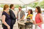 Tina (Franziska Arndt, l.) ist happy, weil Kaya (Shirin Soraya) und Heike (Katrin Höft, r.) total begeistert von Christian (Sascha Rotermund) sind. Dirk Neumann (Jens Kipper) Tina (Franziska Arndt, l.) ist happy, weil Kaya (Shirin Soraya) und Heike (Katrin Höft, r.) total begeistert von Christian (Sascha Rotermund) sind. Dirk Neumann (Jens Kipper)