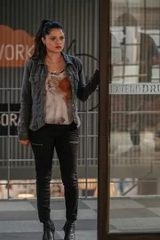 Mel Vera (Melonie Diaz) Mel Vera (Melonie Diaz)