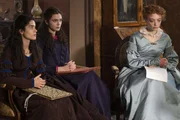 L-R: Adriana Savarese als Carolina, Caterina Ferioli als Antonia und Serena de Ferrari