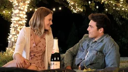 Tiera Skovbye als Sam, Jacob Elordi als Chris