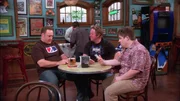 Doug Heffernan (Kevin James, li.), Danny (Gary Valentine) und Spence (Patton Oswalt). Doug Heffernan (Kevin James, li.), Danny (Gary Valentine) und Spence (Patton Oswalt).