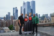 Chorleiter Dion Simmons, Natascha und Maruschka Monney, Pastor Alex Williams Chorleiter Dion Simmons, Natascha und Maruschka Monney, Pastor Alex Williams