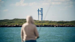 Der ''Mechazilla'' bei Starbase ist mit 146 Metern der h&ouml;chste Raketenstarttum der Welt.