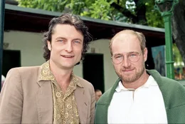 Alfred Dorfer (Sohn), Roland D&uuml;ringer (Arzt).