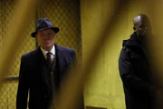 Raymond 'Red' Reddington (James Spader, l.) und Dembe Zuma (Hisham Tawfiq, r.) Raymond 'Red' Reddington (James Spader, l.) und Dembe Zuma (Hisham Tawfiq, r.)