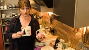 Melanie (Nina Vorbrodt) ist stinksauer, als sie das Chaos in der Teeküche sieht. Melanie (Nina Vorbrodt) ist stinksauer, als sie das Chaos in der Teeküche sieht.