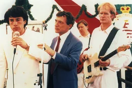 Roy Black (Christoph Waltz, l.), Kaminski (Rudolf Kowalski, 2.v.l.), Burda (Guntbert Warns, r.).