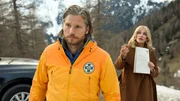 Markus (Sebastian Str&ouml;bel) wird von Elisa (Sonja Kirchberger) erpresst.