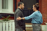 Nach einem One-Night-Stand hadert Lana (Vicky McClure) mit ihren Gefühlen für Karl (Warren Brown). Nach einem One-Night-Stand hadert Lana (Vicky McClure) mit ihren Gefühlen für Karl (Warren Brown).