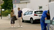 Matilda (Anna-Katharina Fecher) und Erik (Patrick Heinrich) wollen herausfinden, ob Kaltenbach hinsichtlich der Bremsschl&auml;uche gelogen hat.