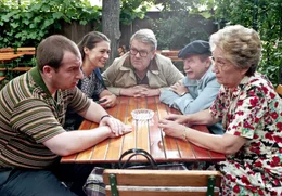 Wolf Bachofner (Walter), Monika Finotti (Irmgard), Rudolf Buczolich (Pitsch), Ernst Konarek (Gustl), Ingrid Burkhard.