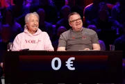 Rateteam-Kapit&auml;n Elton (r.) und der Schauspieler Reiner Sch&ouml;ne (l.) bilden ein Rateteam.