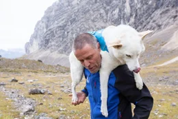 Michael Dorn und Hund Snoopy