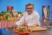 Hans Jörg Bachmeier kocht im Studio. Hans Jörg Bachmeier kocht im Studio.
