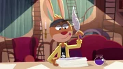 Max macht an der Rabbit Academy eine Zeitung auf.
