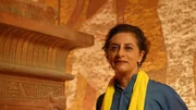Prof. Salima Ikram von der American University in Cairo in Tutanchamuns Grab. Prof. Salima Ikram von der American University in Cairo in Tutanchamuns Grab.