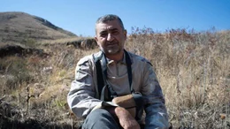 Ranger Samuel erz&auml;hlt von der Arbeit im Arpa-Naturschutzgebiet.