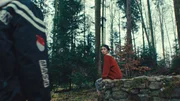 Jessie (Elisa Hofmann, links) kann nicht fassen, was sie sieht: Ihre Mutter Yang (Linda Chang) ist doch längst gestorben? Jessie (Elisa Hofmann, links) kann nicht fassen, was sie sieht: Ihre Mutter Yang (Linda Chang) ist doch längst gestorben?