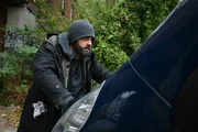 Kann Daniel (Raphael Vogt) den Transporter aufhalten und seinen Freunden zur Flucht verhelfen? Kann Daniel (Raphael Vogt) den Transporter aufhalten und seinen Freunden zur Flucht verhelfen?
