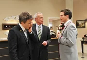 ARD STURM DER LIEBE, Folge 1735. Nachdem Xaver (Jan van Weyde, r.) Martin (David Paryla, l.) geschlagen hat, wird er von Werner (Dirk Galuba, M.) gekündigt. ARD STURM DER LIEBE, Folge 1735. Nachdem Xaver (Jan van Weyde, r.) Martin (David Paryla, l.) geschlagen hat, wird er von Werner (Dirk Galuba, M.) gekündigt.