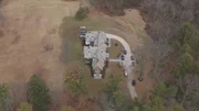 Drohnenaufnahmen eines Hauses