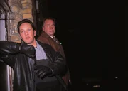Die Kommissare Bongartz (Max Gertsch, li.) und Kehler (Wolfgang Bathke) tauchen tief in die Szene ein, um den Mord an einem Kickboxer zu kl&auml;ren....